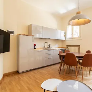 Residenza Cornaggia , Milano Italia
